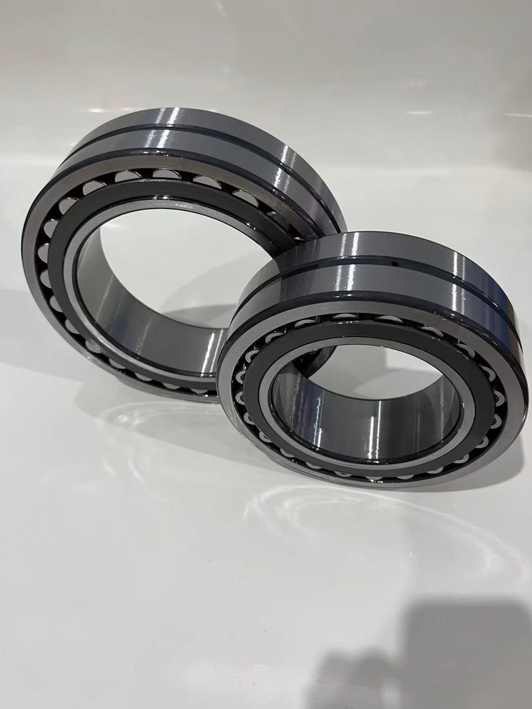 Spherical roller bearing.jpg