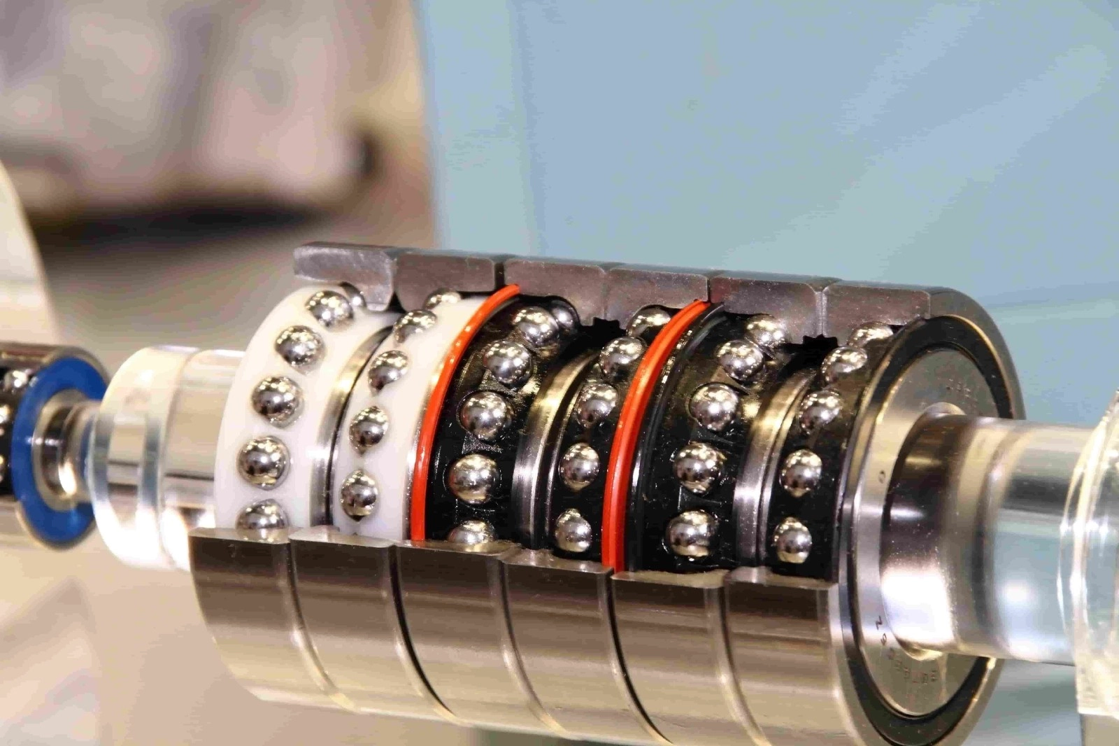 Mastering Motor Bearing Configurations: Precision Positioning with Paired Angular Contact Ball Bearings